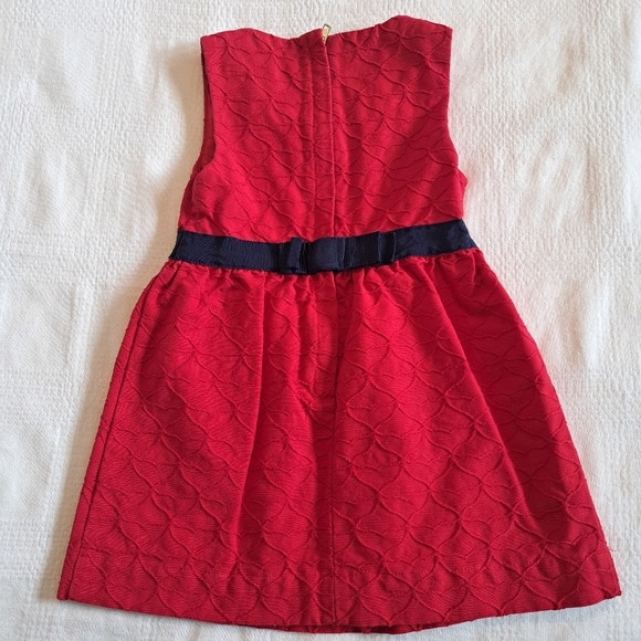 Vineyard Vines girls size 2T deep red whale tail design fabric, blue accent EUC - Picture 6 of 6